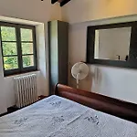 Private With Extensive Gardens And Pool Villa *