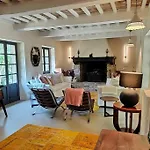 Private With Extensive Gardens And Pool Villa Lisciano Niccone