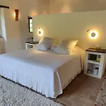 Private With Extensive Gardens And Pool Villa *